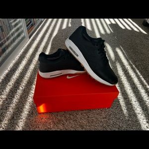 Nike Air Max 1 Golf Shoes. Waterproof, hardly used.